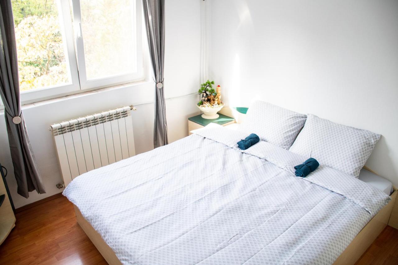 Family-Friendly Apartment Орадя Екстер'єр фото