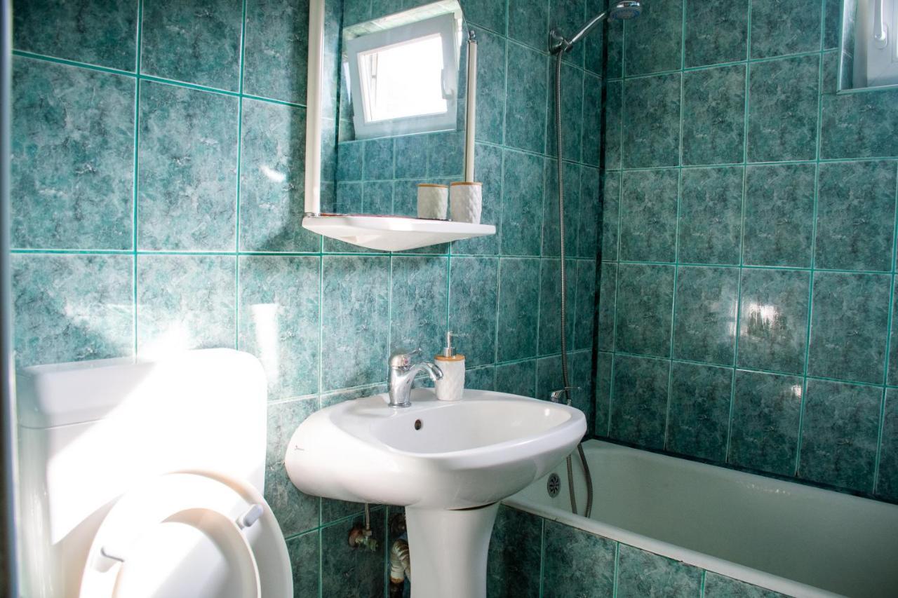 Family-Friendly Apartment Орадя Екстер'єр фото